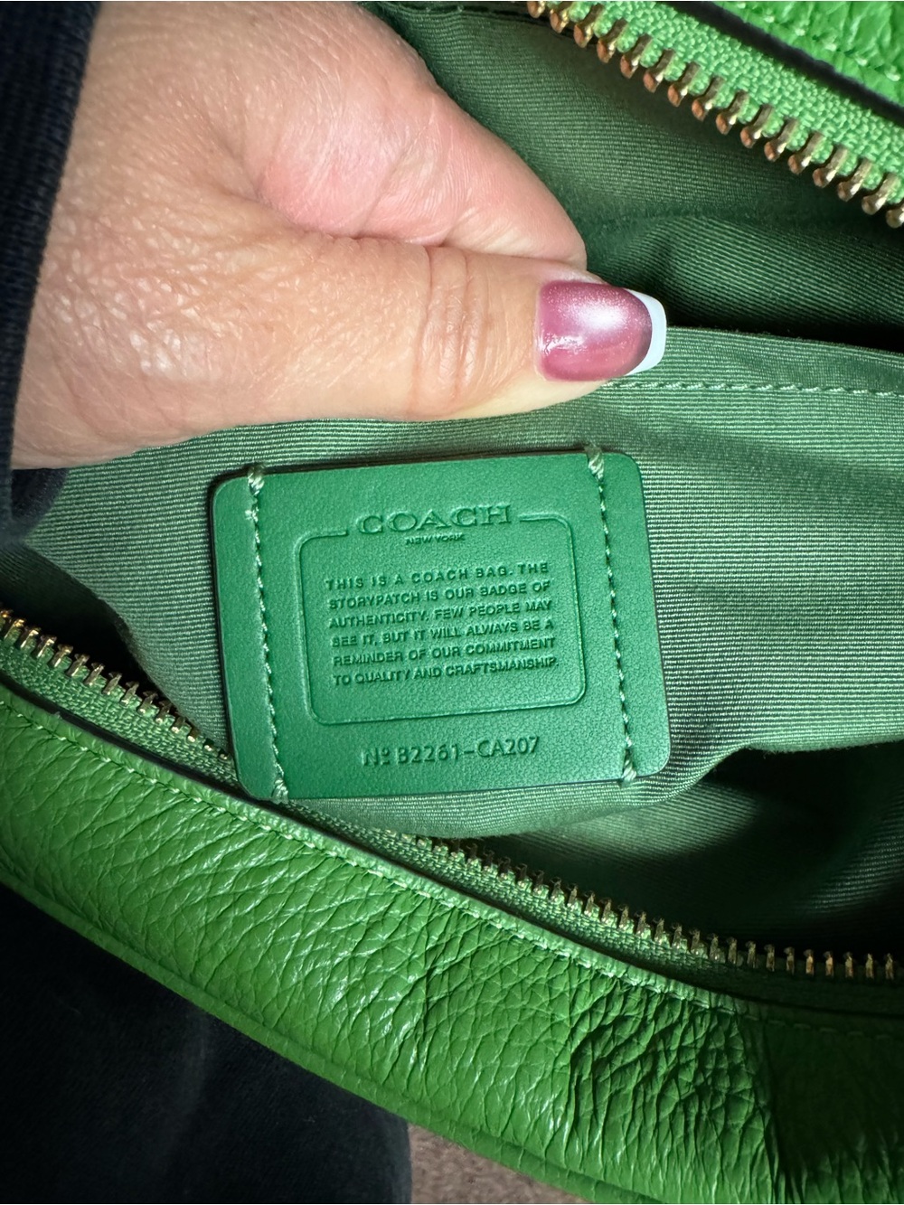 COACH Pebbled Leather Jamie Crossbody Bag in Bright Green with Gold Hardware - Picture 4 of 4